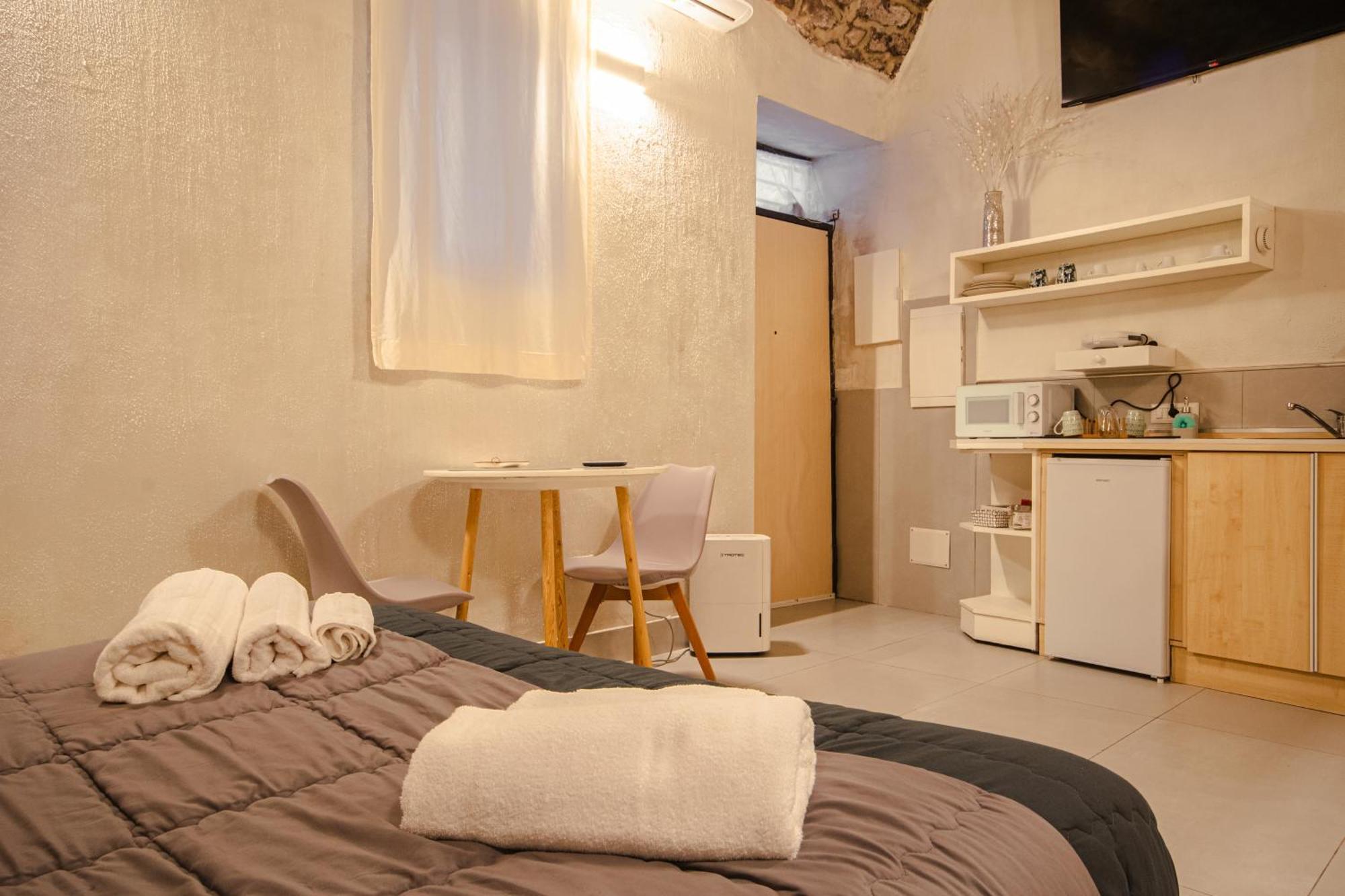 I Gradini Bed & Breakfast Наполи Екстериор снимка