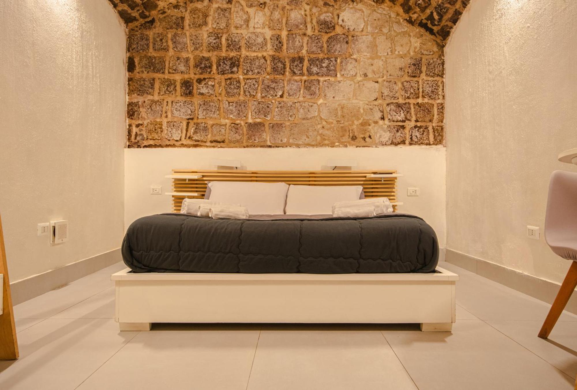 I Gradini Bed & Breakfast Наполи Екстериор снимка