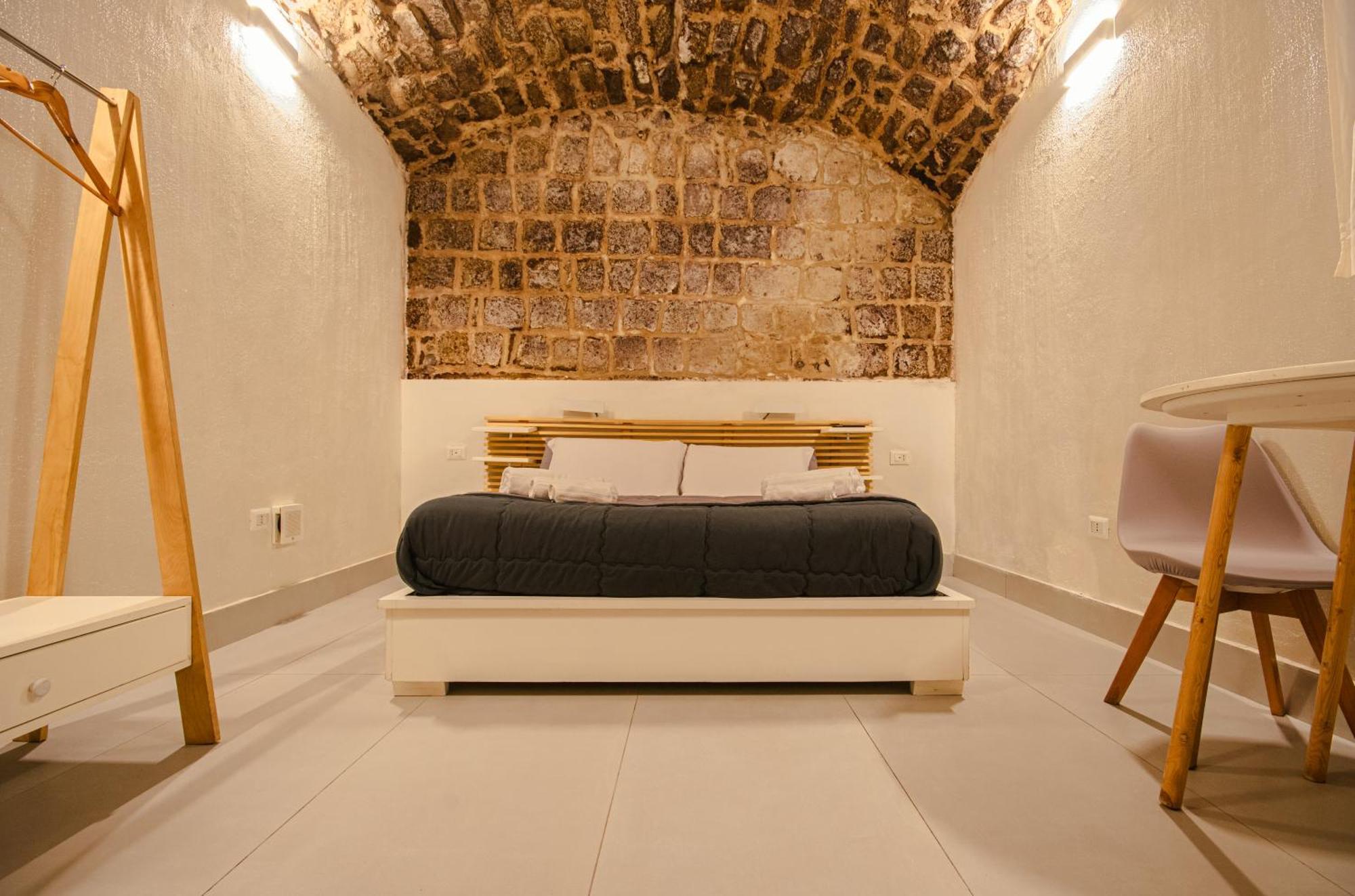 I Gradini Bed & Breakfast Наполи Екстериор снимка